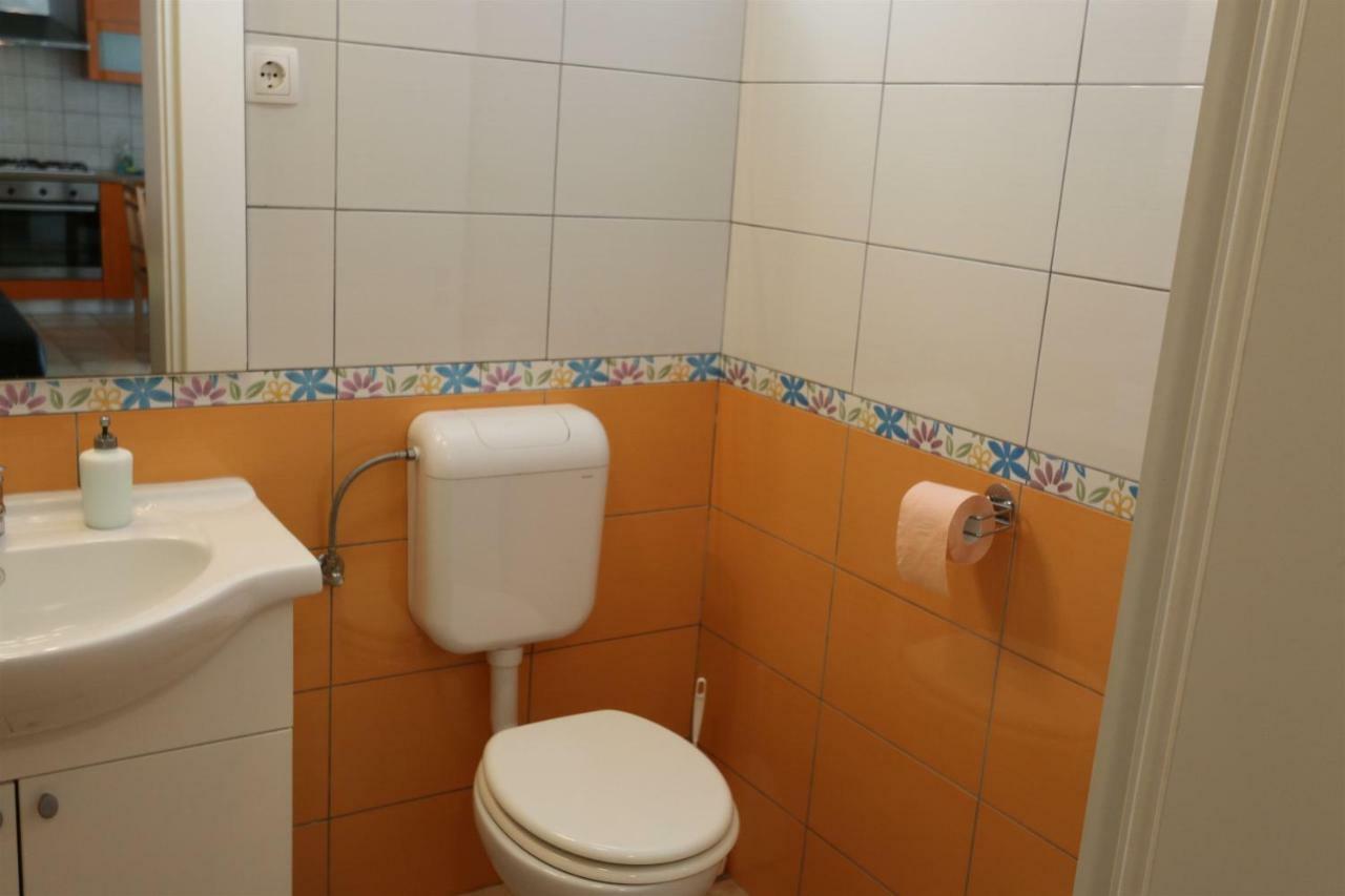 Apartments Hodzic Шіло Екстер'єр фото